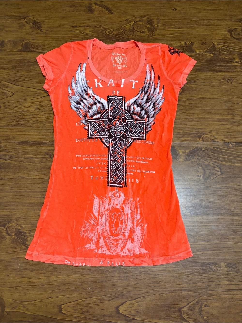 Velvet Stone Y2K Embellished Winged Celtic Cross Graphic Tee XS